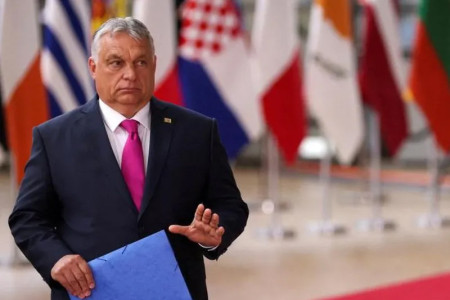 Eyes on Hungary&#039;s Orban as EU leaders decide on support for Ukraine