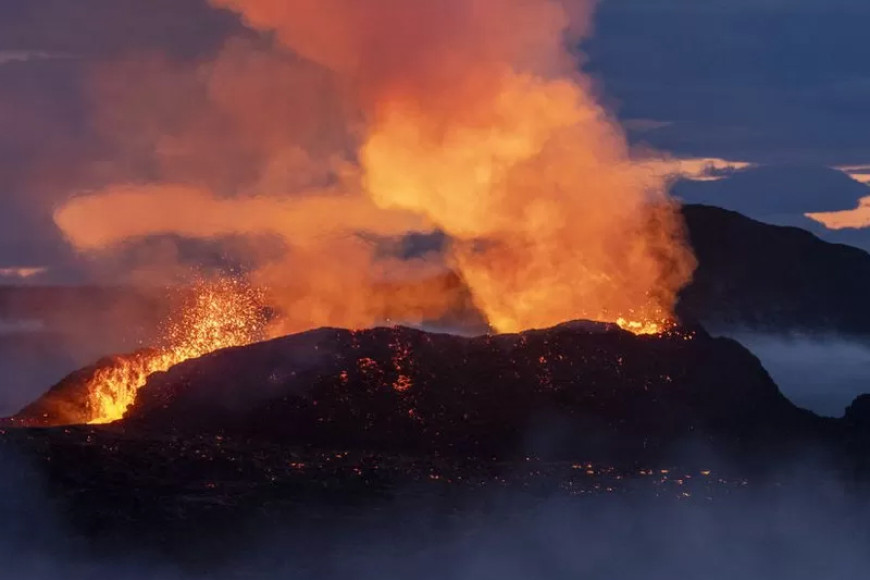 Iceland volcano: Emergency declared over volcano Fagradalsfjall eruption concerns