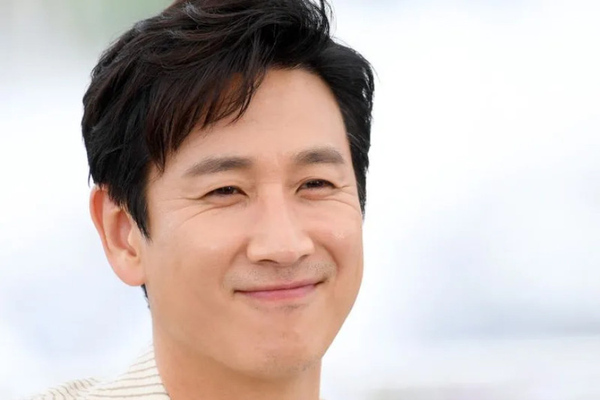 Lee Sun-kyun: Parasite actor found dead at 48