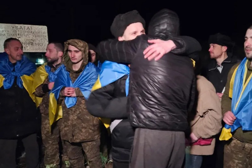 Ukraine and Russia in &#039;biggest prisoner swap&#039; so far