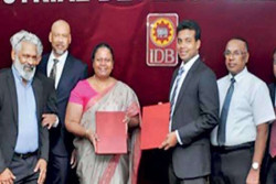 Ceylon Federation of MSME enters a MOU with IDB to Develop Entrepreneurship.