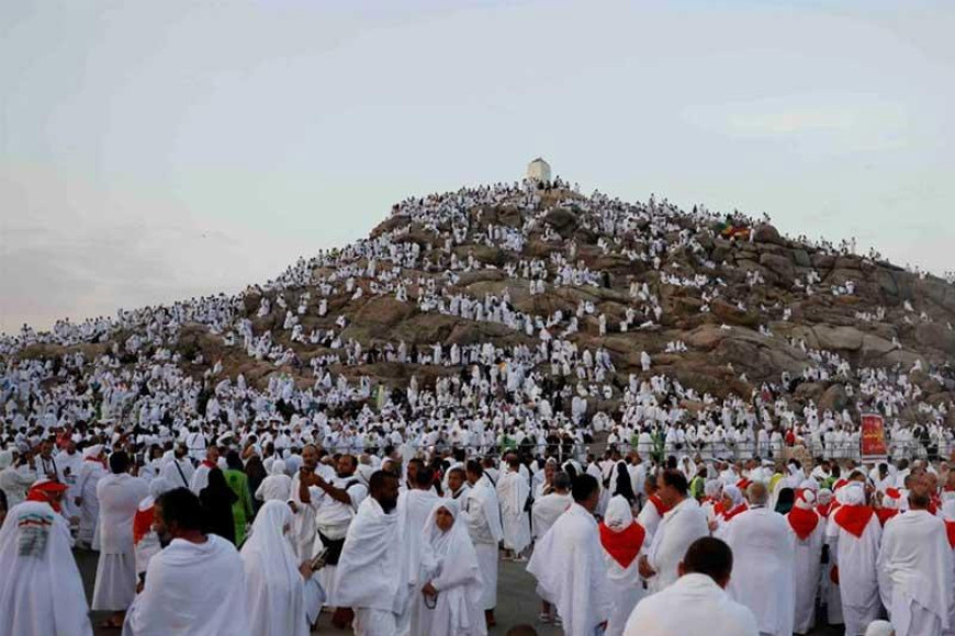 Six Hajj pilgrims die from heatstroke in Mecca